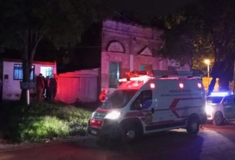 MATÓ A PUÑALADAS A SUS DOS HIJOS MENORES E INTENTÓ SUICIDARSE