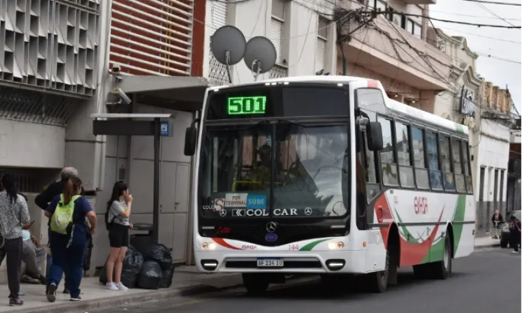 COLECTIVEROS LEVANTARON EL PARO EN JUJUY, ROSARIO Y SAN NICOLÁS