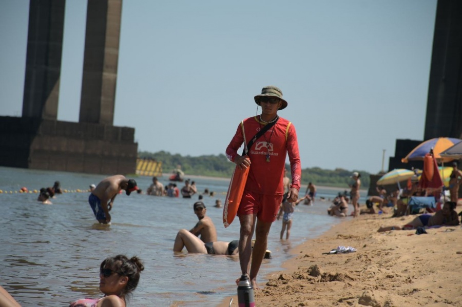 CONVOCATORIA PARA CUBRIR PUESTOS DE GUARDAVIDAS EN PLAYAS PÚBLICAS