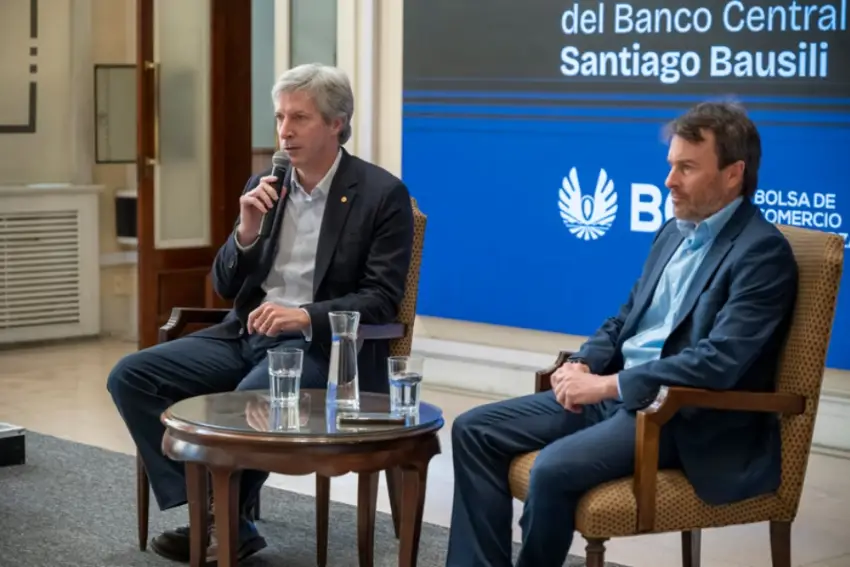 EL BCRA DIJO QUE LA ECONOMÍA ESTÁ EN ALZA, PERO CRECE MÁS LENTO DE LO ESPERADO: “UN 2% ANUAL”